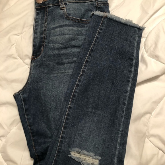 Refuge jeans 👖! - Picture 3 of 4